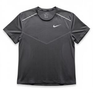 Nike Men's Dri-Fit Gray Performance Short Sleeve Tee Size XL